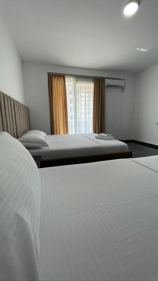 Leodori 3 Suites Shëngjin エクステリア 写真