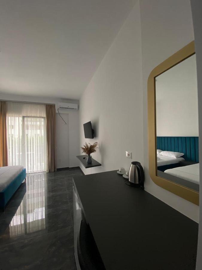 Leodori 3 Suites Shëngjin エクステリア 写真