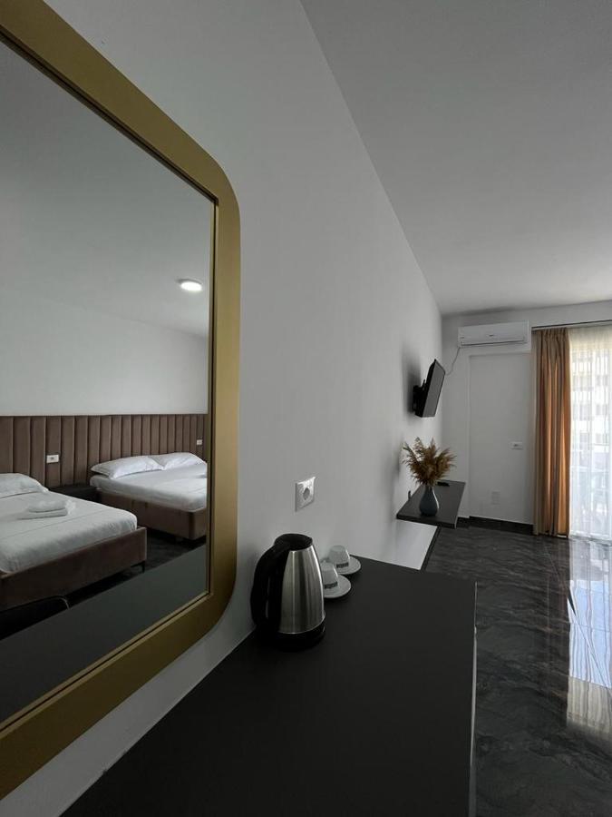 Leodori 3 Suites Shëngjin エクステリア 写真