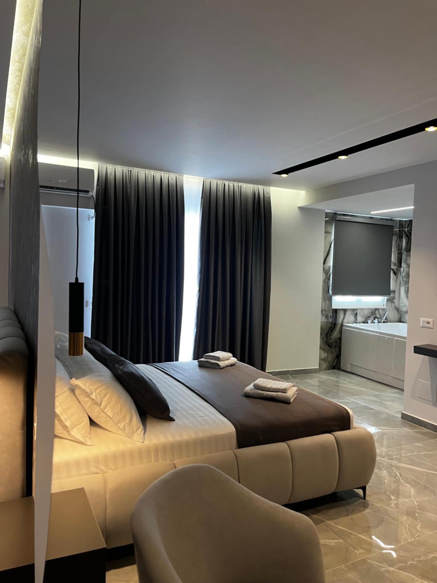 Leodori 3 Suites Shëngjin エクステリア 写真