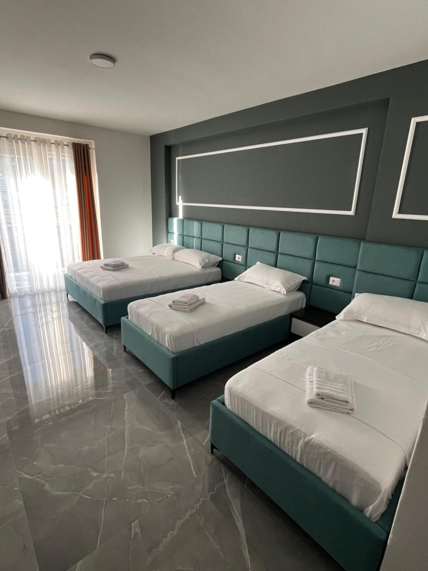 Leodori 3 Suites Shëngjin エクステリア 写真